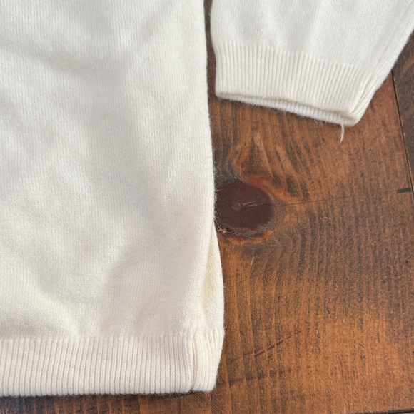 Vintage 50’s Talbott Taralan Cream Women's Sweater with Pearl Buttons Size 40 - Picture 4 of 5